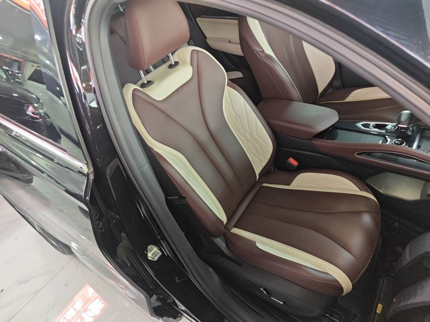 Geely Auto Monjaro L 2021 2.0TD DCT EVO Two-Wheel Drive Prestige Version — снимка 19