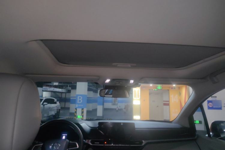 Used Toyota Granvia 2024 2.5L Hybrid Comfort Edition Headliner