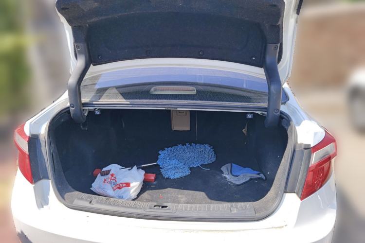 Used Haima M8 2017 1.8T Automatic Model Trunk