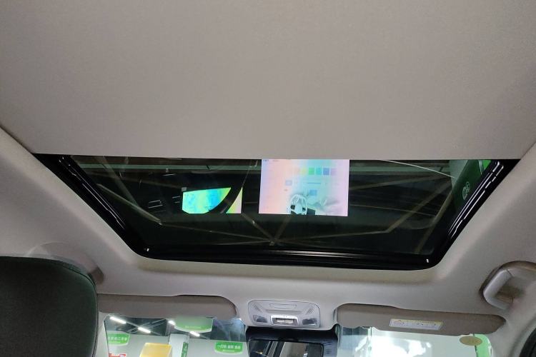 Used Chery Fengyun A8L 2025 1.5 TGDI 145 km Luxury Version Headliner