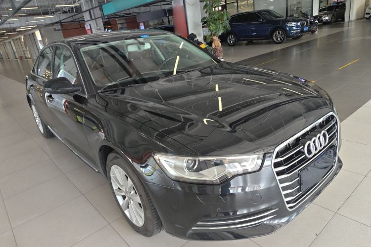 Used Audi A6L 2014 30 FSI Luxury Model Front Right 45 Deg