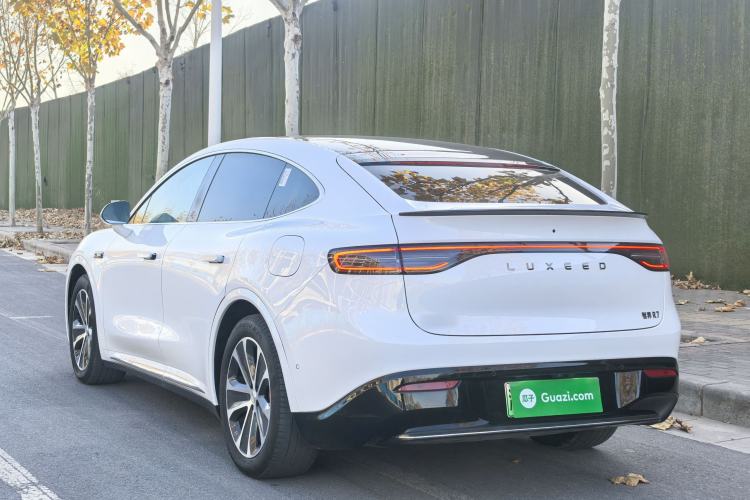 Used Hima Luxeed R7 2024 All-Electric 736 km Ultra
