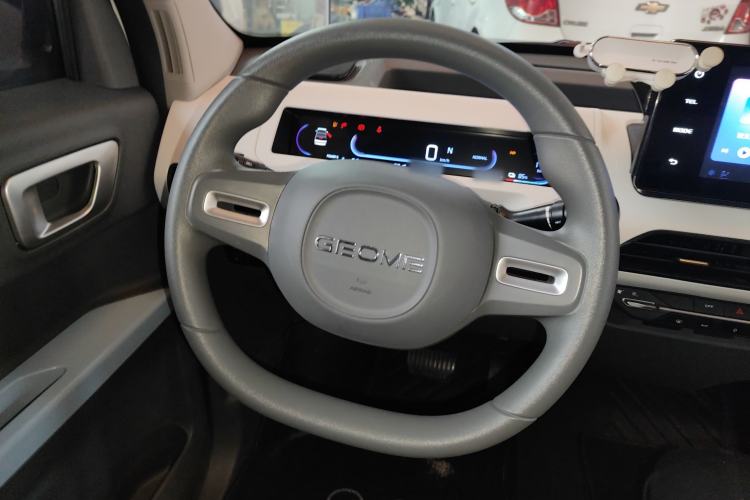 Used Geely Galaxy Panda 2025 210 km – Yuanqi Bear Steering Wheel