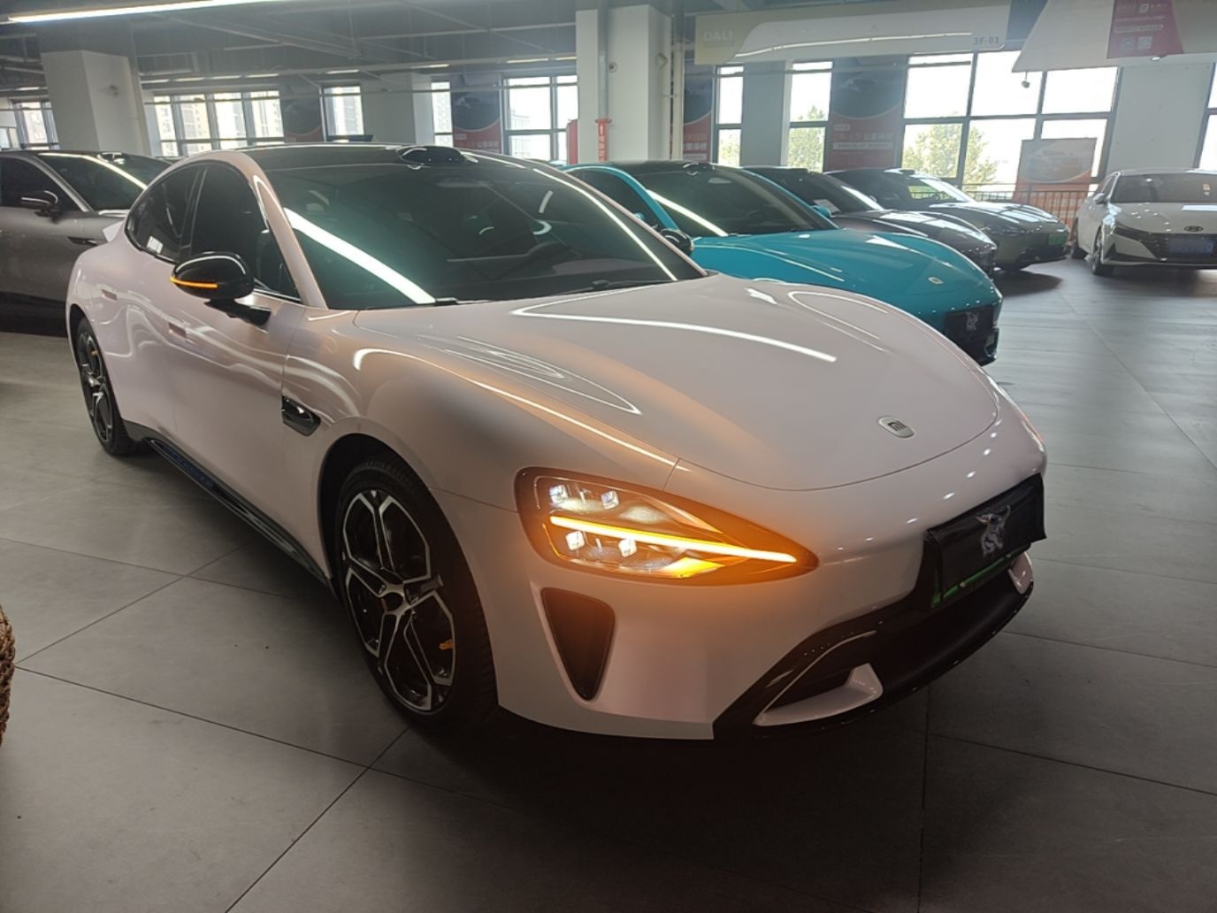 Xiaomi Auto SU7 2024 Rear-Drive Ultra-Long Range Advanced Pro-Level Intelligent Driving Version — снимка 3