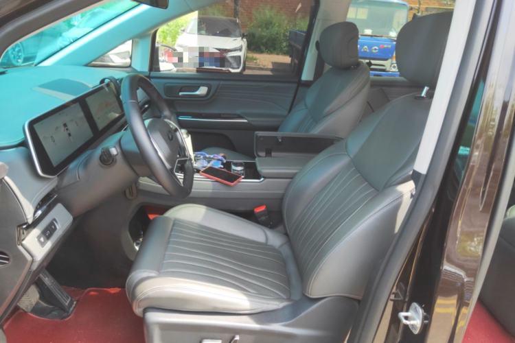 Used JAC Refine RF8 PHEV 2024 Zhiling Edition 1.5T 150KM Flagship Model – Lithium Iron Phosphate Left Front Seat