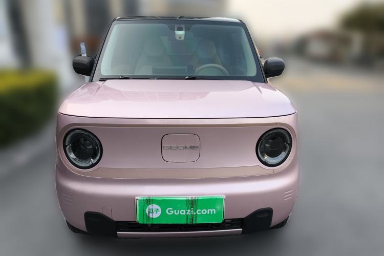 Used Geely Galaxy Panda 2023 Panda Mini 200km Endurance Bear
