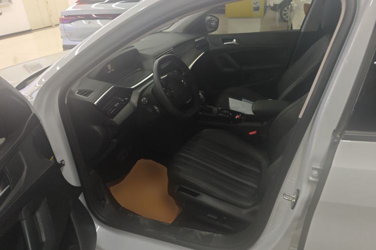 Used Peugeot 408 2024 360THP "Da Da" Edition – Romani Version Left Front Seat