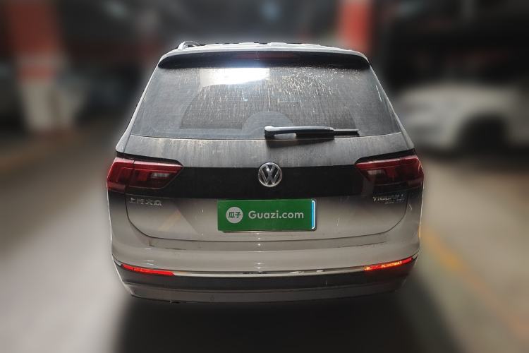 Used Volkswagen Tiguan L 2017 330TSI Automatic Two-Wheel Drive Luxury Edition Rear