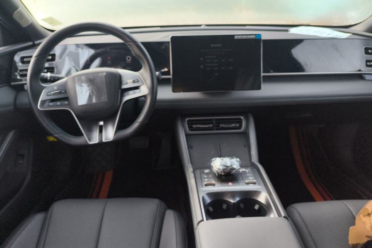 Used BYD Qin L 2024 DM-i 120KM Beyond Model
