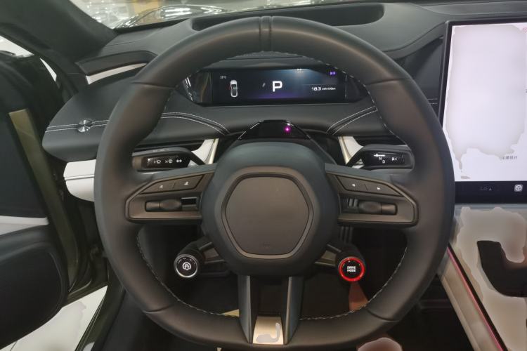 Used Xiaomi Auto SU7 2024 Four-Wheel Drive Ultra-Long Range Advanced Intelligent Driving Max Edition Steering Wheel