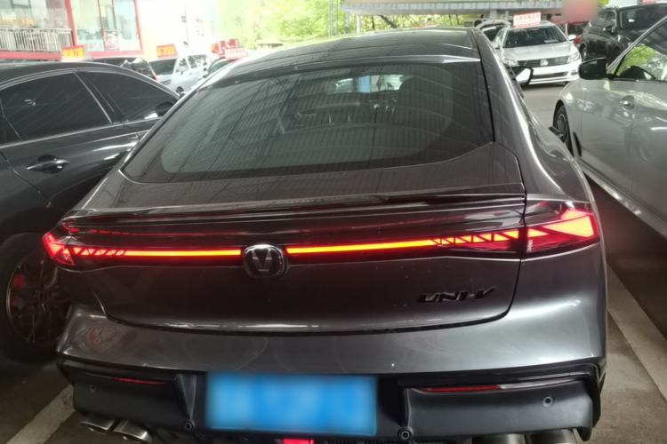 Used CHANGAN UNI-V 2022 2.0T Leading-Speed Edition