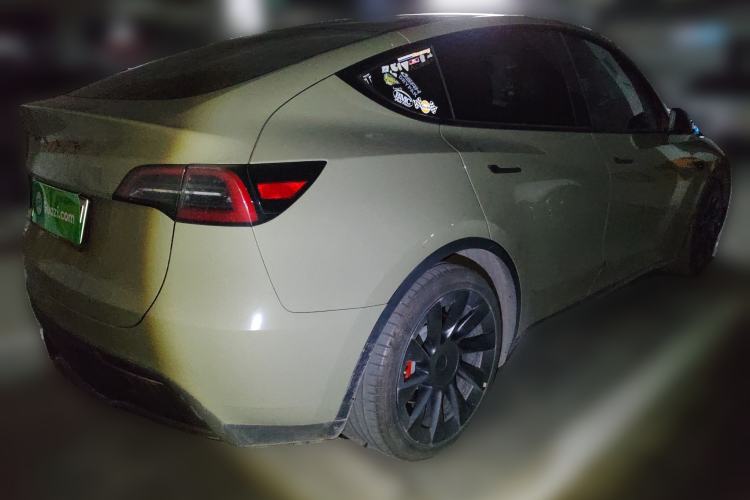 Used Tesla Model Y 2023 Long-Range All-Wheel-Drive Version