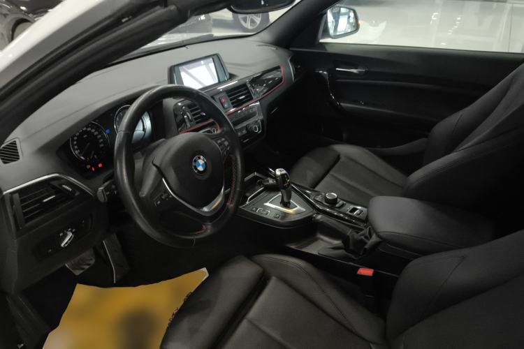 Used BMW 2 Series (Import) 2018 220i Convertible Coupe Sports Design Package
