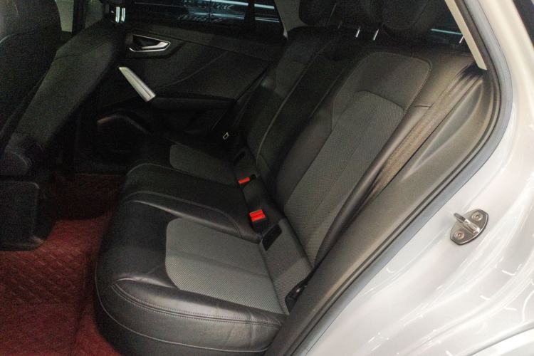 Used Audi Q2L 2018 35 TFSI Fashionable & Elegant Version China VI Emission Standard Left Rear Seat