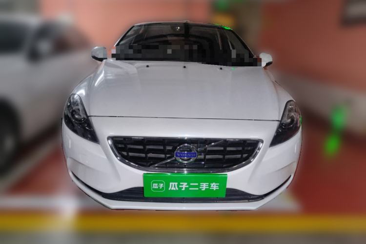Used Volvo V40 2016 T3 Zhiyi Edition
