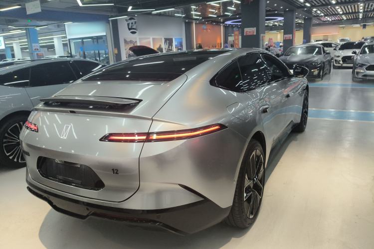 Used Avatr 12 2025 Year Updated Ultra Extended-Range Version Rear Right 45 Deg