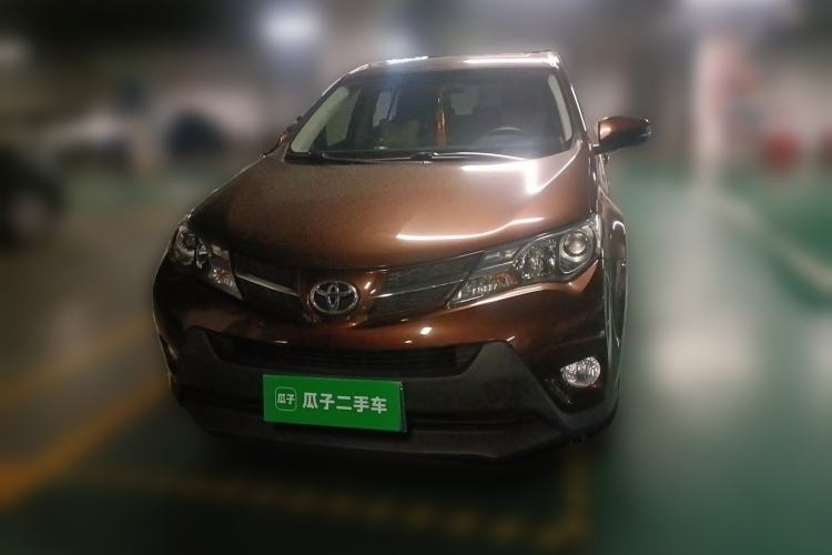 Used Toyota RAV4 2015 2.0L CVT Two-Wheel Drive Fashion Edition