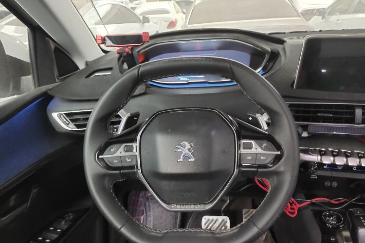 Used Peugeot 5008 2017 380THP 7-Seater Luxury Edition Steering Wheel