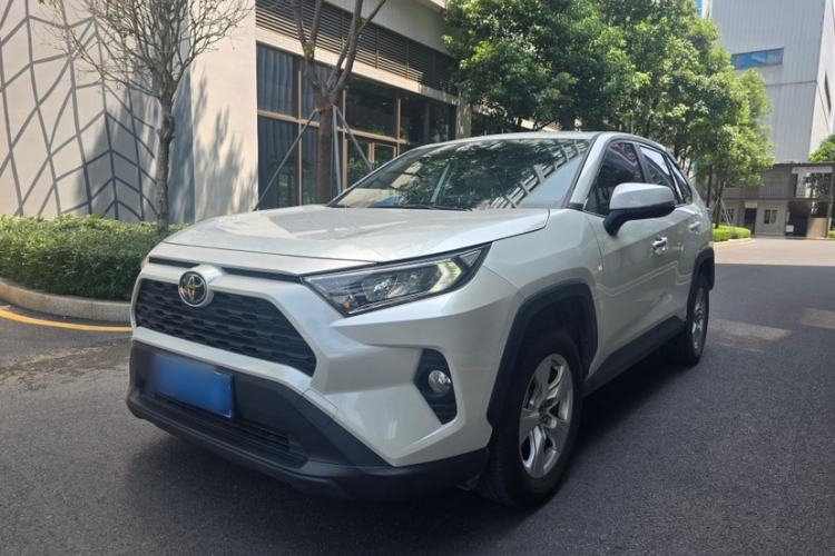 Used Toyota RAV4 2021 2.0L CVT Two-Wheel Drive Urban Edition Guazi used car, China used car export, Used car for sale, Used cars, Cheapest cars for sale