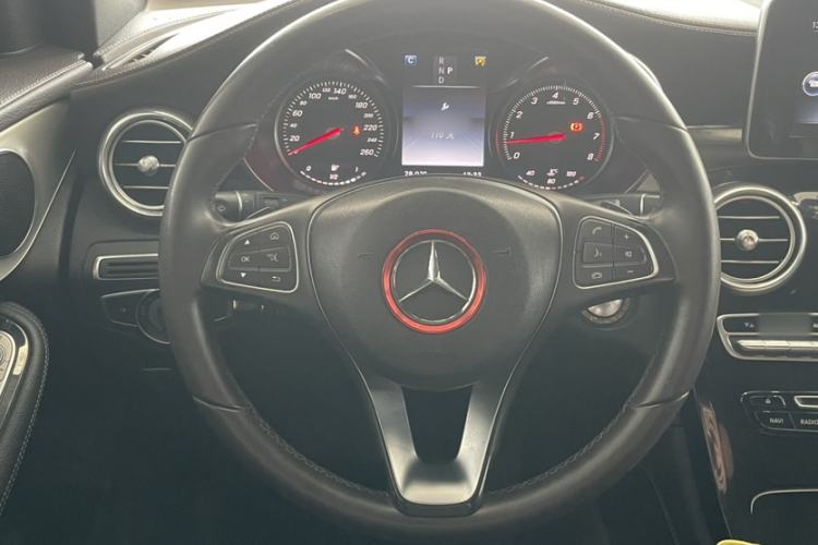 Used Mercedes-Benz GLC 2016 GLC 200 4MATIC Interior 2