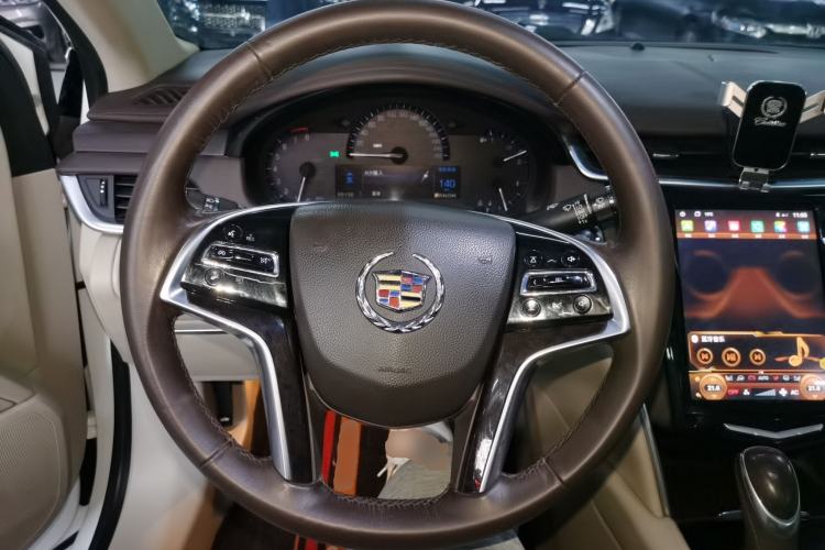 Used Cadillac XTS 2015 28T Comfort Model Steering Wheel