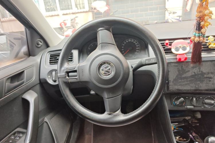 Used Volkswagen Santana 2013 1.6L Manual Fashion Edition Steering Wheel