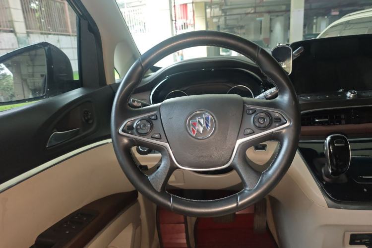 Used Buick GL8 2020 Land Business Class 652T Luxury Model
