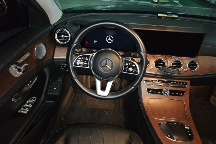 Used Mercedes-Benz E-Class 2020 E 300 L Luxury Model Steering Wheel