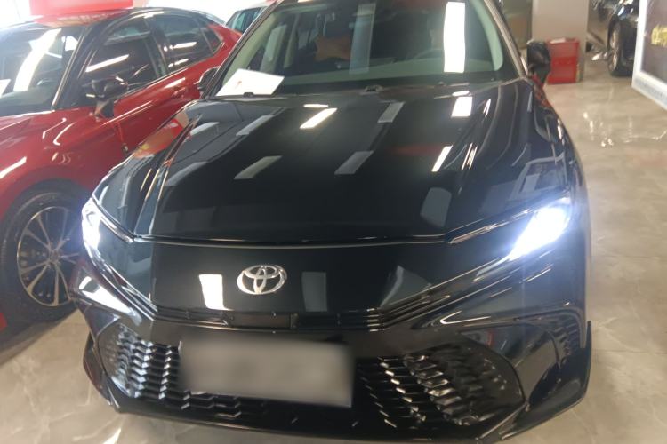 Used Toyota Camry 2026 Model Dual-Engine 2.0HSE Sport Lite Edition