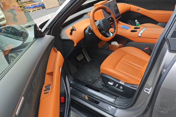 Used Xiaomi Auto YU7 2025 Ultra-Long Range High-Performance All-Wheel-Drive Max Edition