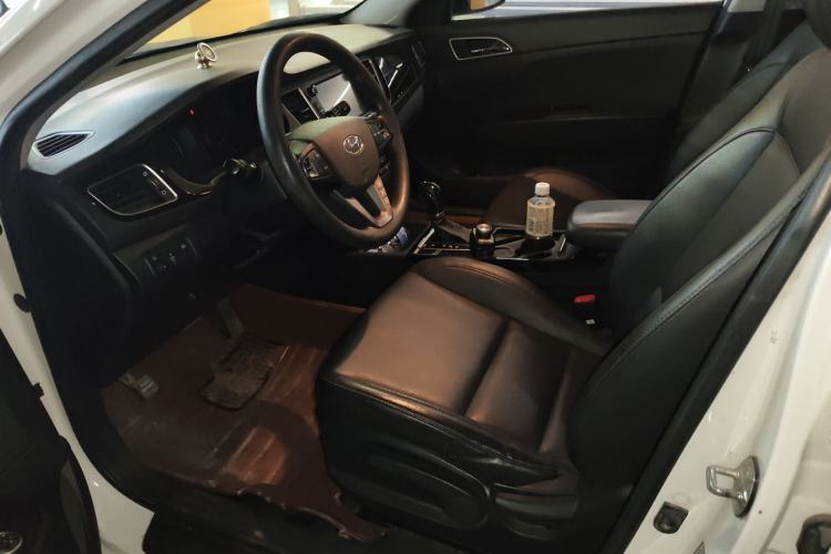 Used Hyundai Mistra 2014 1.8L Automatic Smart GLS Left Front Seat