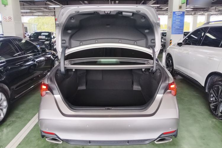 Used Toyota Avalon 2022 2.0L Luxury Edition