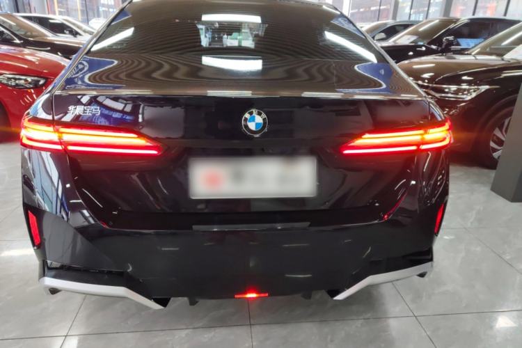 Used BMW 5 Series 2025 525Li M Sport Package