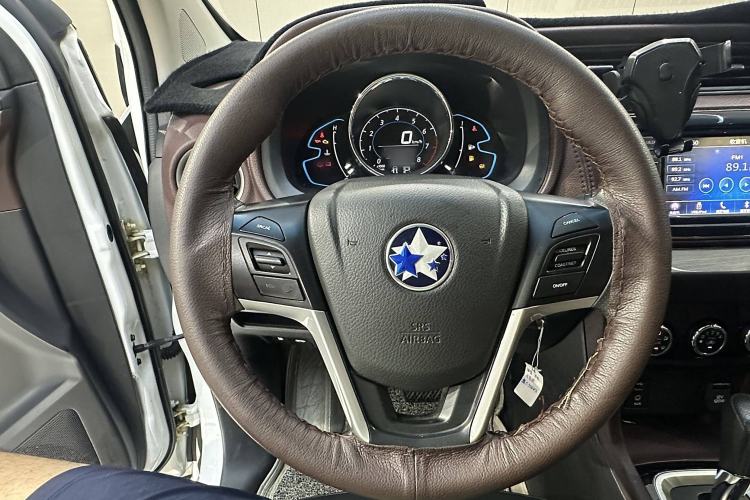 Used Venucia M50V 2017 1.6L XL CVT Luxury Edition