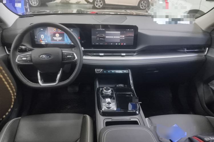 Used Ford Equator Sport New Energy 2025 Platinum Edition Center Console