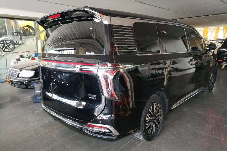 Used Hongqi HQ9 PHEV 2024 2.0T Four-Wheel Drive Luxury Edition Rear Right 45 Deg