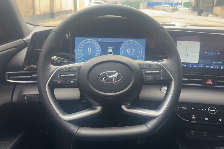 Used Hyundai Elantra 2022 1.5L CVT LUX Prestige Edition