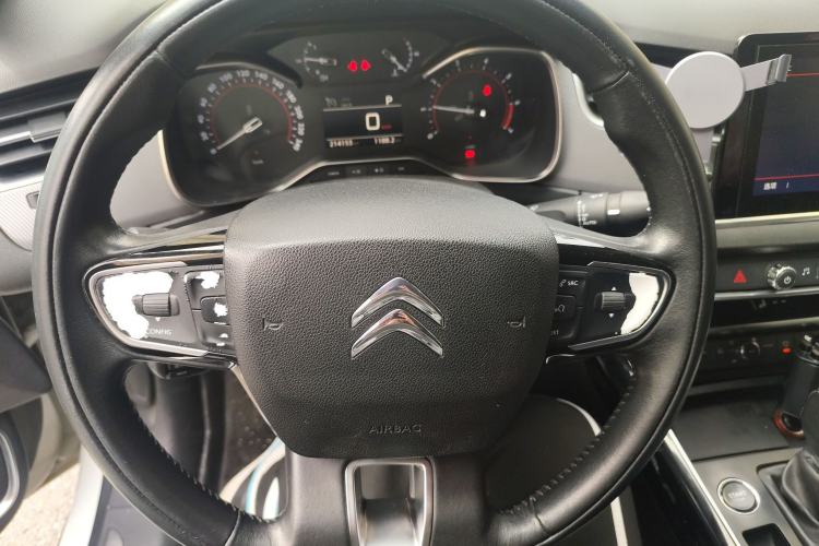 Used Citroen C5 2017 350THP Automatic Luxury Model Steering Wheel