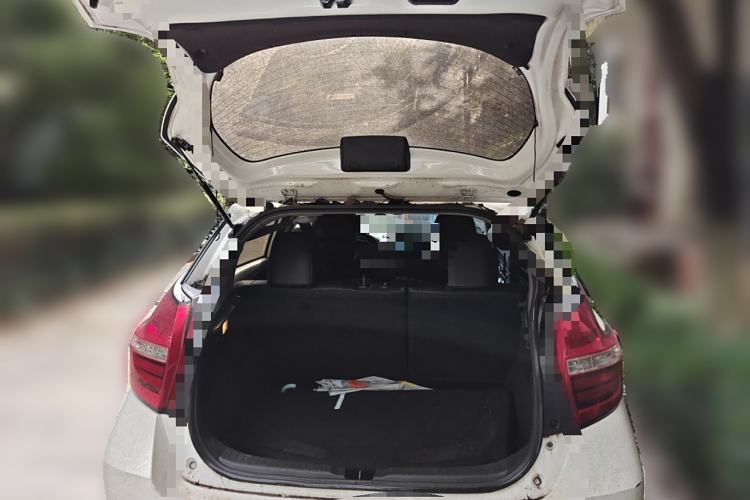 Used Toyota YARiS L Zhi Xuan 2017 1.5G CVT JingSu Model with Upgraded Sunroof