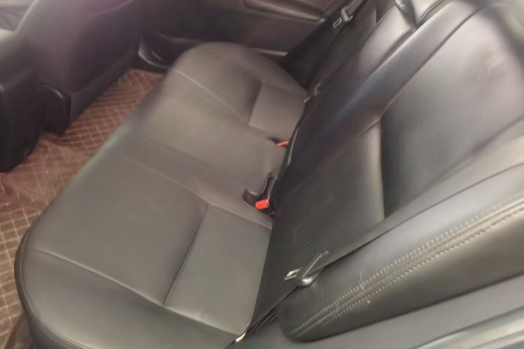 Used Toyota Levin 2017 Revised Version 185T CVT Elite Edition China VI Standard Left Rear Seat