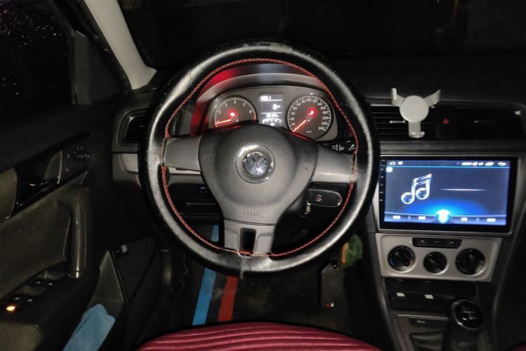 Used Volkswagen Lavida 2015 1.6L Manual Fashion Edition