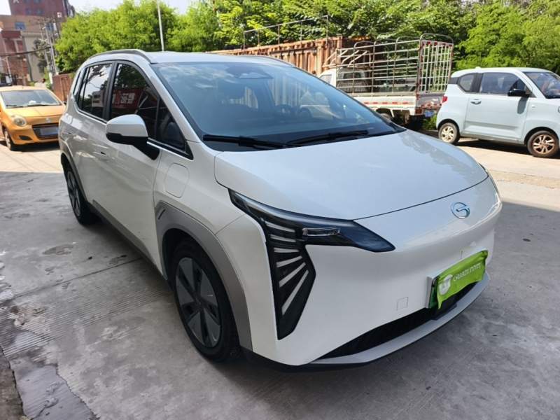 Used AION Y 2024 Younger — 3