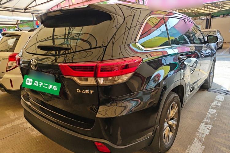 Used Toyota Highlander 2021 2.0T Two-Wheel Drive Elite Version 7-Seater
