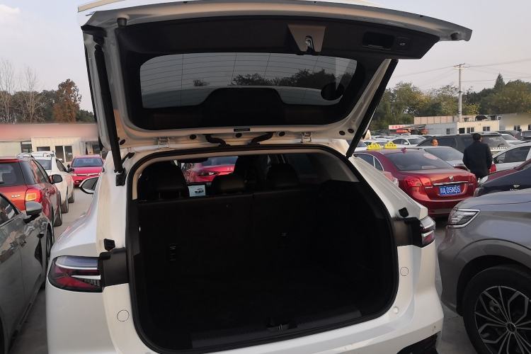 Used Roewe D5X DMH 2024 135 Tech Edition