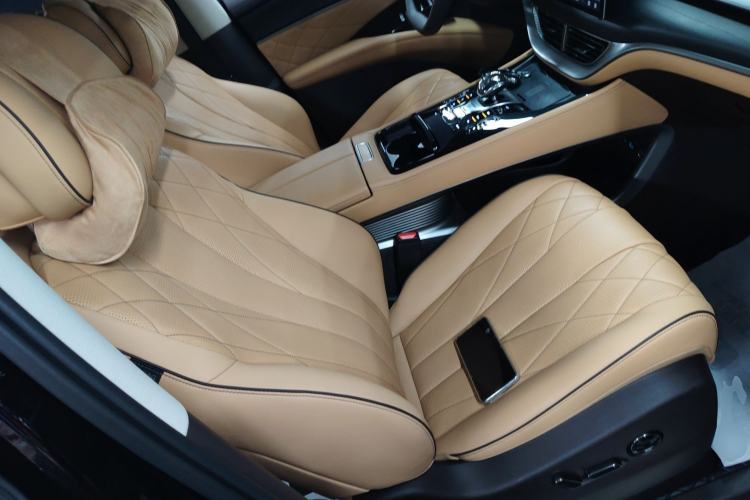 Used Denza D9 2024 DM-i 980 Four-Wheel Drive Prestige Model
