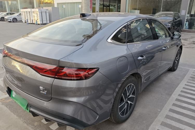 Used BYD Qin L 2025 DM-i Smart Drive 120KM Leading Model
