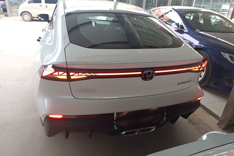 Used CHANGAN UNI-V iDD 2024 Blue Whale Smart Electric iDD 136km ZhiKu Model