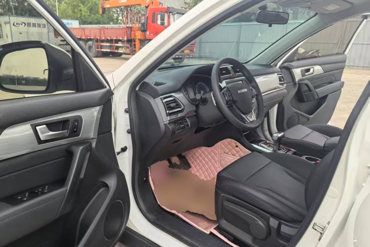 Used Haval H2 2018 1.5T Dual-Clutch Two-Wheel Drive Fashion Model China VI Standard
