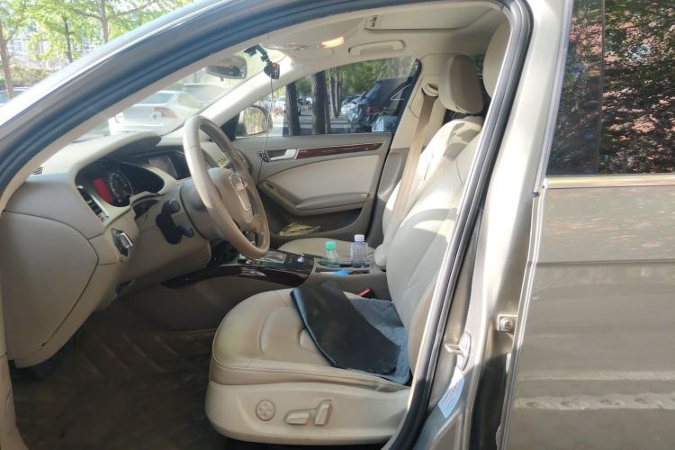 Used Audi A4L 2012 2.0 TFSI automatic Comfort trim level Left Front Seat