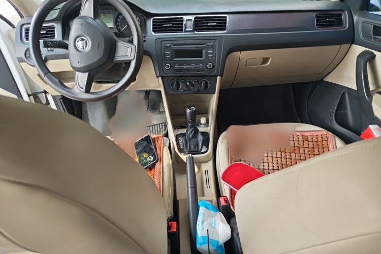 Used Skoda Rapid 2015 1.6L Automatic Smart Selection Model
